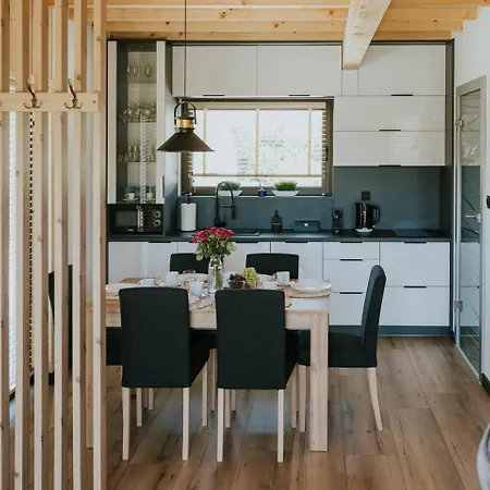 Sloneczne Wzgorze Nyaraló